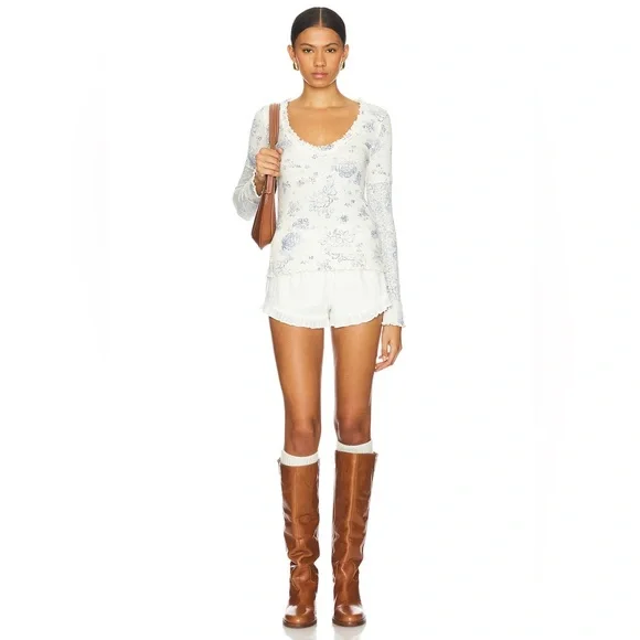 🌻🆕FREE PEOPLE We The Free Clover Printed Thermal-Ivory Combo-Size Medium - Picture 12 of 16